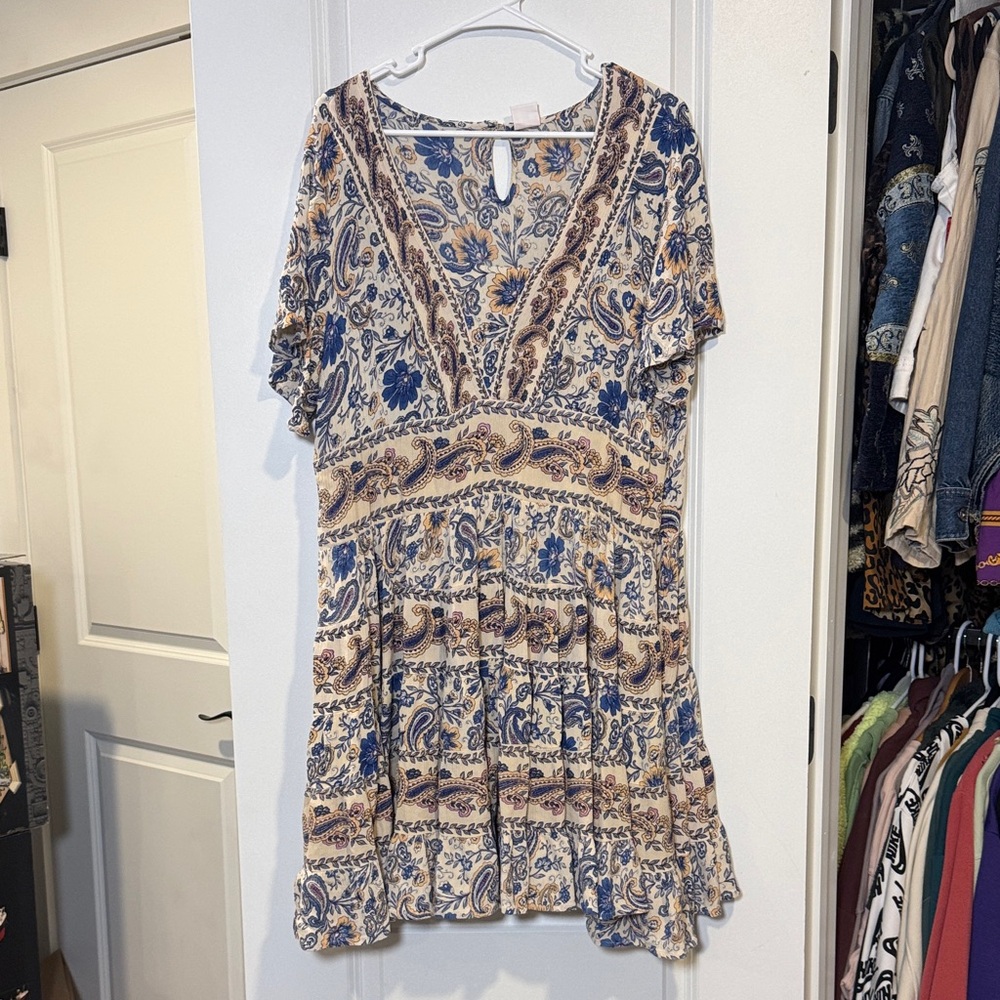 Bila Floral Blue and Cream Blouse
